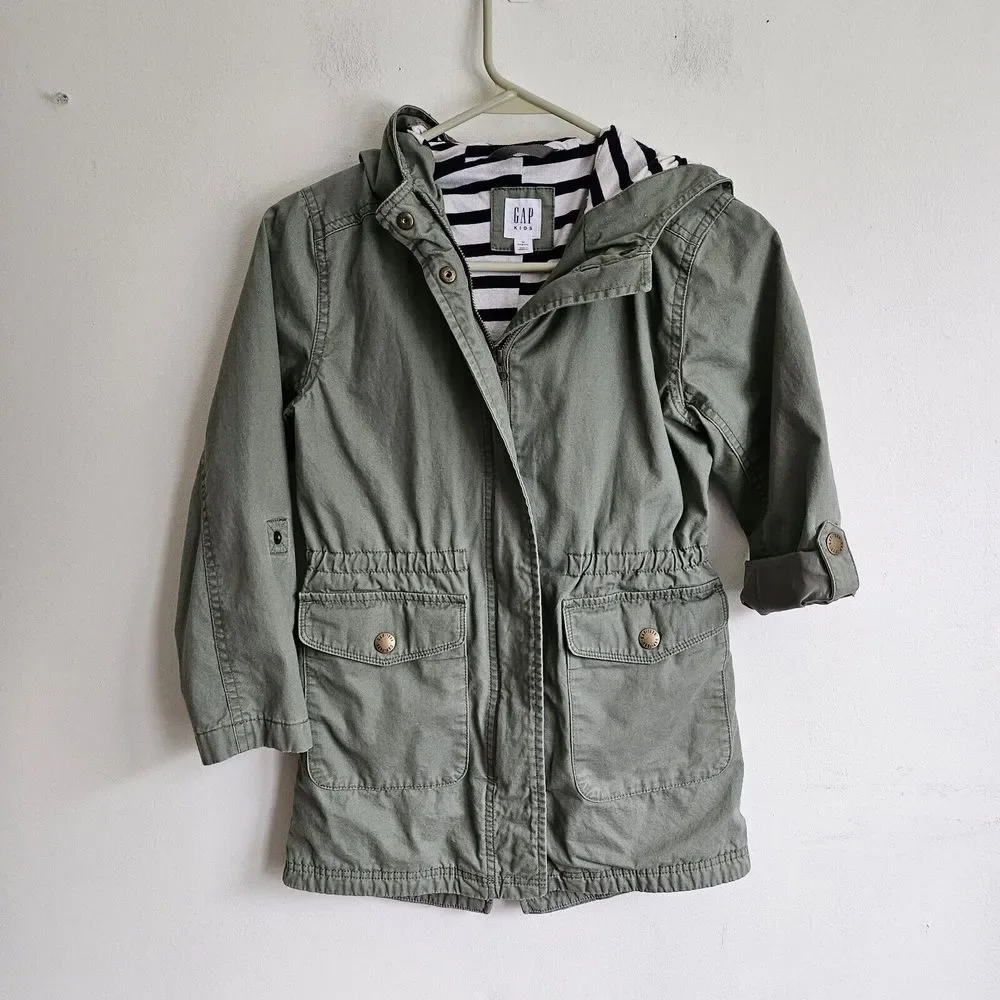 Gap Girls Size Medium Utility Canvas Parka Jacket. Olive GreenVery good used